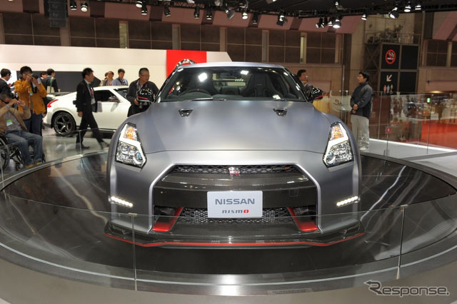 ծa(chn)GT-R߰汾GT-R NISMOɞNISMOϵеĎp͡13