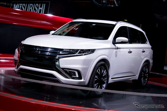 W{(ln)¸܇Outlander PHEV concept-S